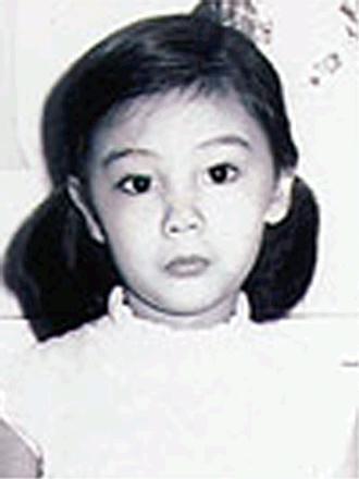 李嘉欣童年照曝光